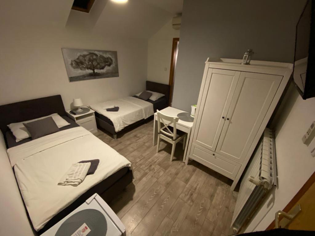 Guest House Lucija Buzin المظهر الخارجي الصورة